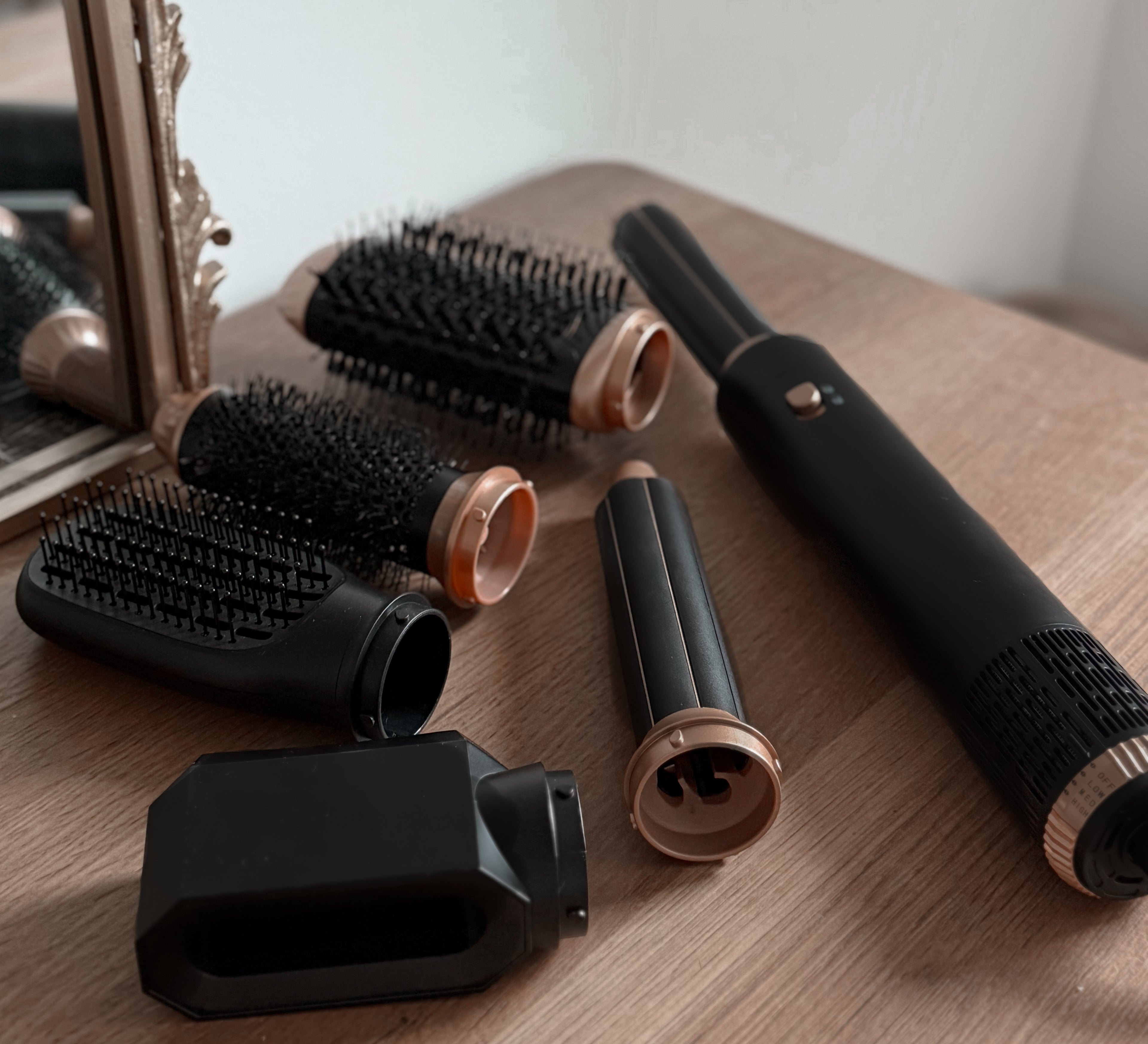 Glossie Pro 6 in 1 Ionic Hair Styler
